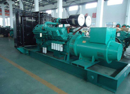 马湾镇800kw康明斯柴油发电机组